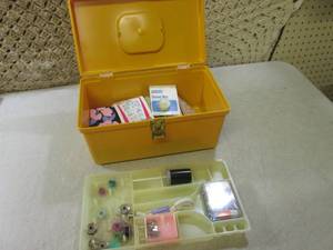 lot 190 image: (BS) Misc Sewing Accessories in Cas...