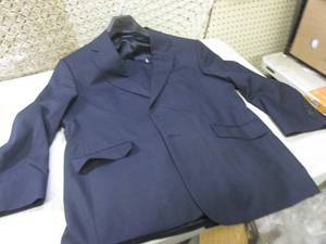 lot 223 image: (E-1) Mens Stafford Dress Coat and...