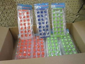 lot 229 image: (EW3) Lot of 23 Flexible Bottom Ice...