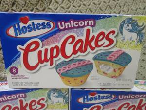 lot 278 image: (B-3) 3 Boxes of Hostess Unicorn Cu...