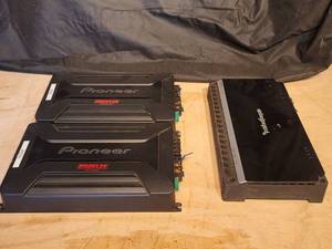 3 CAR AMPS