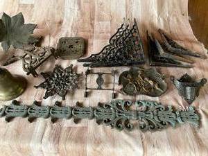 lot 56 image: Vintage Metal Deco Lot