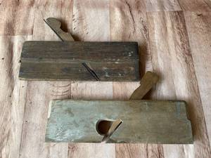 lot 57 image: 2 Vintage Wooden Planes