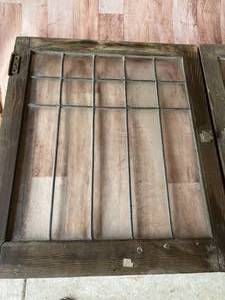 lot 62 image: 2 Lead Glass Cabinet Doors