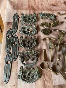 lot 69 image: Vintage Metals