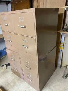 lot 93 image: 4 HON Two Drawer File Cabinets