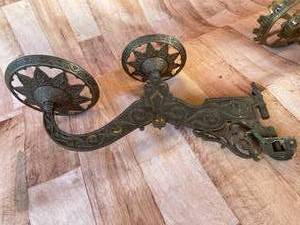 lot 219 image: 2 Vintage Ornate Wall Mount Lantern Holders