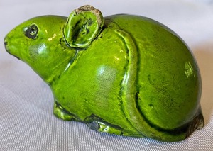 lot 146 image: Korean Mouse Figurine Water Dropper