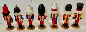 lot 197 image: Mini Steinbach Nutcrackers