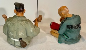 lot 305 image: Two Hakata Japanese Ceramic Figurines