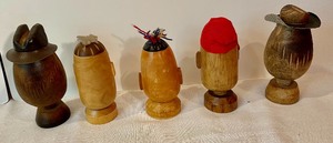 lot 310 image: 5 Nice Nutcrackers