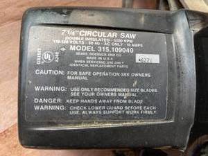 lot 239 image: Craftsman 7.25 Inch Circular Saw