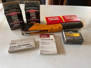 lot 275 image: Bostitch Grand Slammer Stapler With Staples