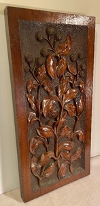 lot 327 image: Wonderful Vintage Wooden Decor