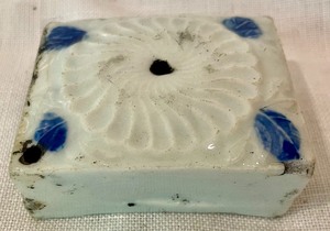 lot 352 image: 2 Japanese Water Droppers