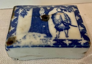 lot 379 image: 2 Japanese Water Droppers