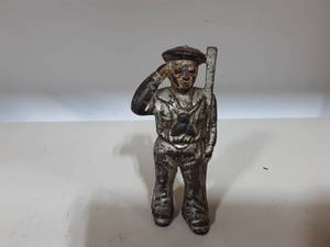 lot 14 image: Vintage Cast Iron Sailor Still Bank 5