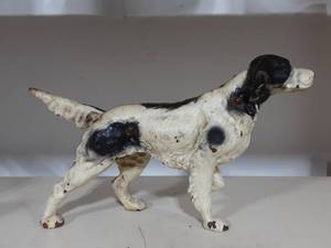 lot 30 image: Vintage Cast Iron Springer Spaniel Still Bank 15x8-12