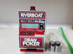 lot 38 image: Radio Shack River boat Slot Machine Bank Works 5x4x8 Mint Condition