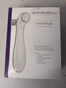 lot 18 image: Michael Todd Sonic Eraser Pro with Triplex Infusion Technology