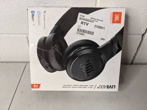 lot 134 image: Clear Sounding JBL LIVE400BT Headphones