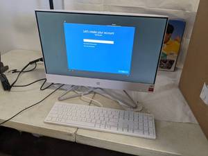 lot 132 image: HP 21.5 Full HD AMD Athlon Silver 4GB Memory 256GB SSD Windows 10 All-in-One Desktop Computer - Snow White