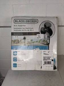 lot 43 image: Lot of (2) BLACK and DECKER 18 Pedestal Fan with Remote