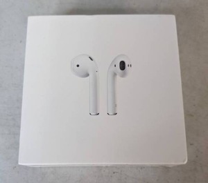 lot 523 image: Apple AirPods Gen 2 Earphones with Wired Charging Case - White