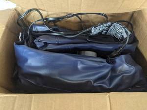 lot 59 image: Bestway TriTech 22H Airbed with Built-In Pump - Queen