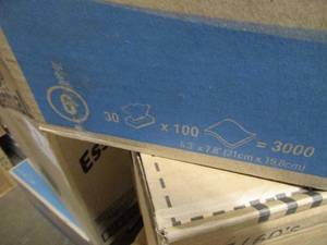 lot 11 image: Facial Tissue