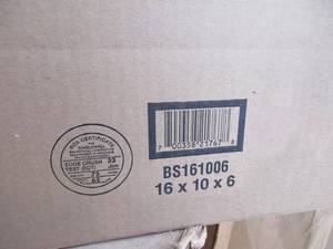 lot 39 image: Shipping Boxes