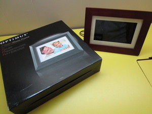 Digital Photo Frames
