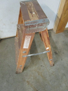 Keller Wooden Step Ladder