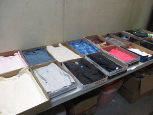 lot 28 image: Teenage Girls Clothes