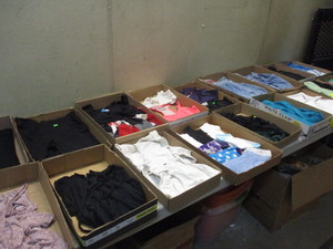 lot 31 image: Teenage Girls Clothes