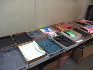 lot 43 image: Teenage Girls Clothes