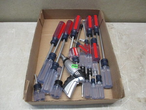 lot 58 image: New Screwdrivers