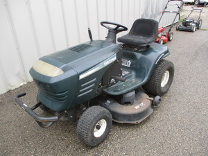 lot 75 image: Craftsman Riding Lawn Mower