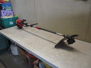 lot 83 image: Troybilt Weed whip