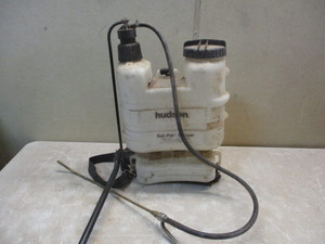 lot 123 image: Backpack Sprayer