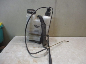 lot 127 image: Backpack Sprayer