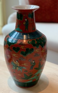 lot 7 image: Japanese Vase