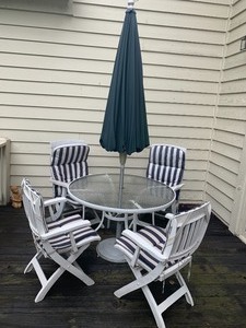 lot 19 image: Outdoor Round Patio Table w Umbrella and Four Chairs