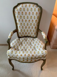lot 58 image: Vintage Upholstered Arm Chair