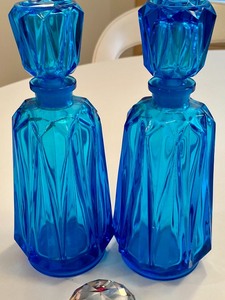 lot 77 image: Pair of Vintage Blue Bottles and a Small Diamond Cut Paperweight