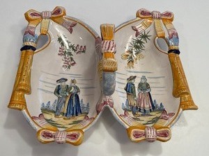 lot 83 image: Quimper Divided Dish