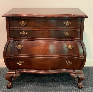 lot 103 image: Doll Chest of Drawers or Salesman Chest of Drawers