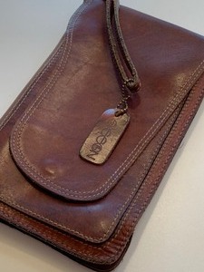 lot 110A image: Vintage Coach and Sasson Leather Handbags