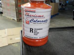 lot 276 image: 32 oz Bottles Accurate Charismas Co...