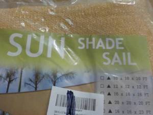 lot 279 image: 1 Sun Shade Sail 8 x 12...